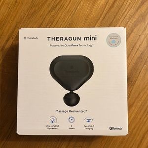 NWT 2.0 THERAGUN MINI WITH BLUETOOTH AND 3 ATTACHMENTS